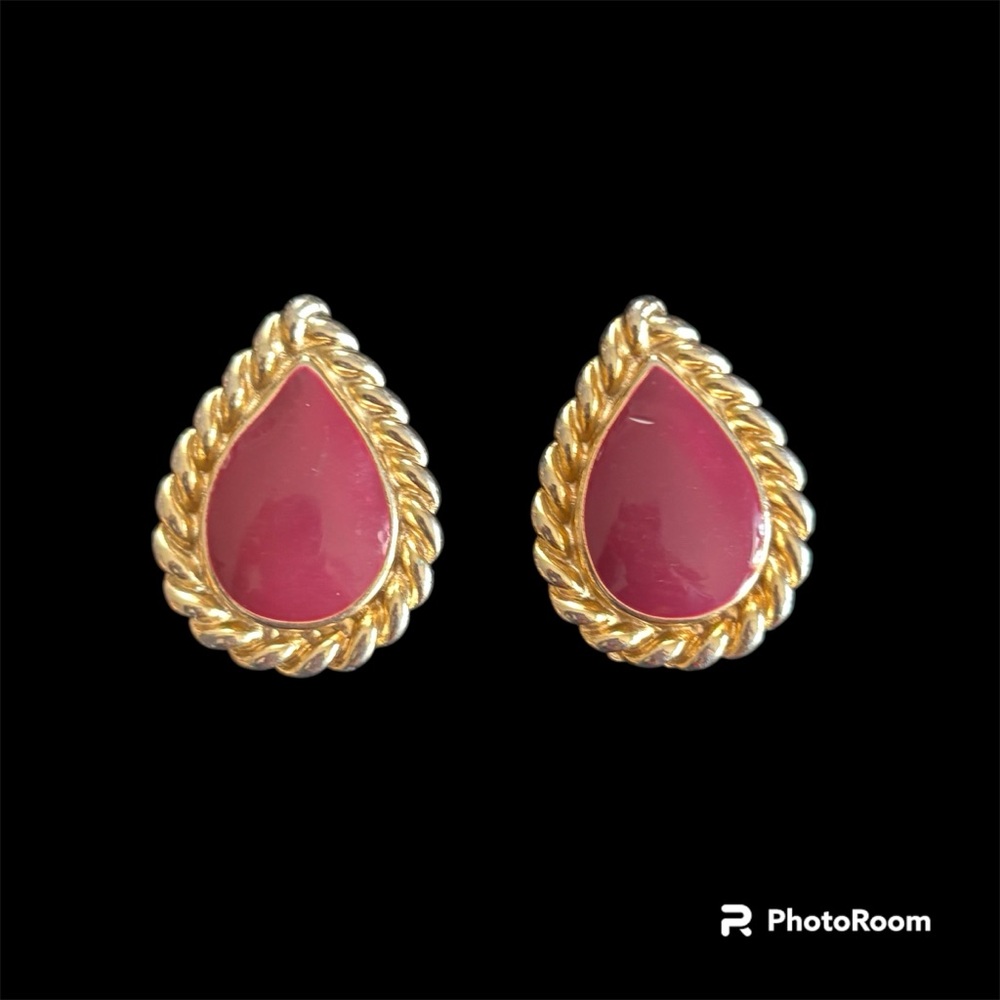 Vintage Elegant Gold-Tone and Pink Teardrop Clip-On Earrings